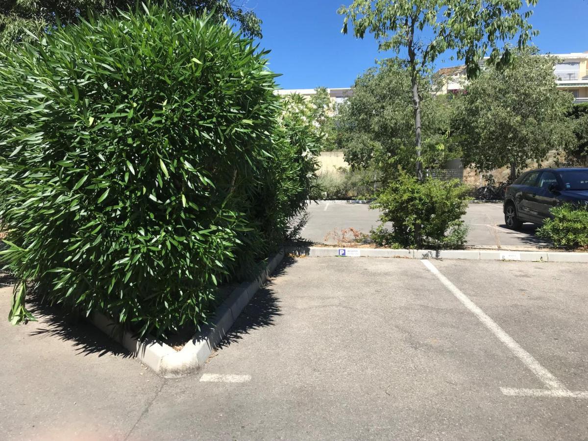 Les Terrasses Du Liouquet T2, Piscine , Parking , Mer A 150 M La Ciotat Exterior photo